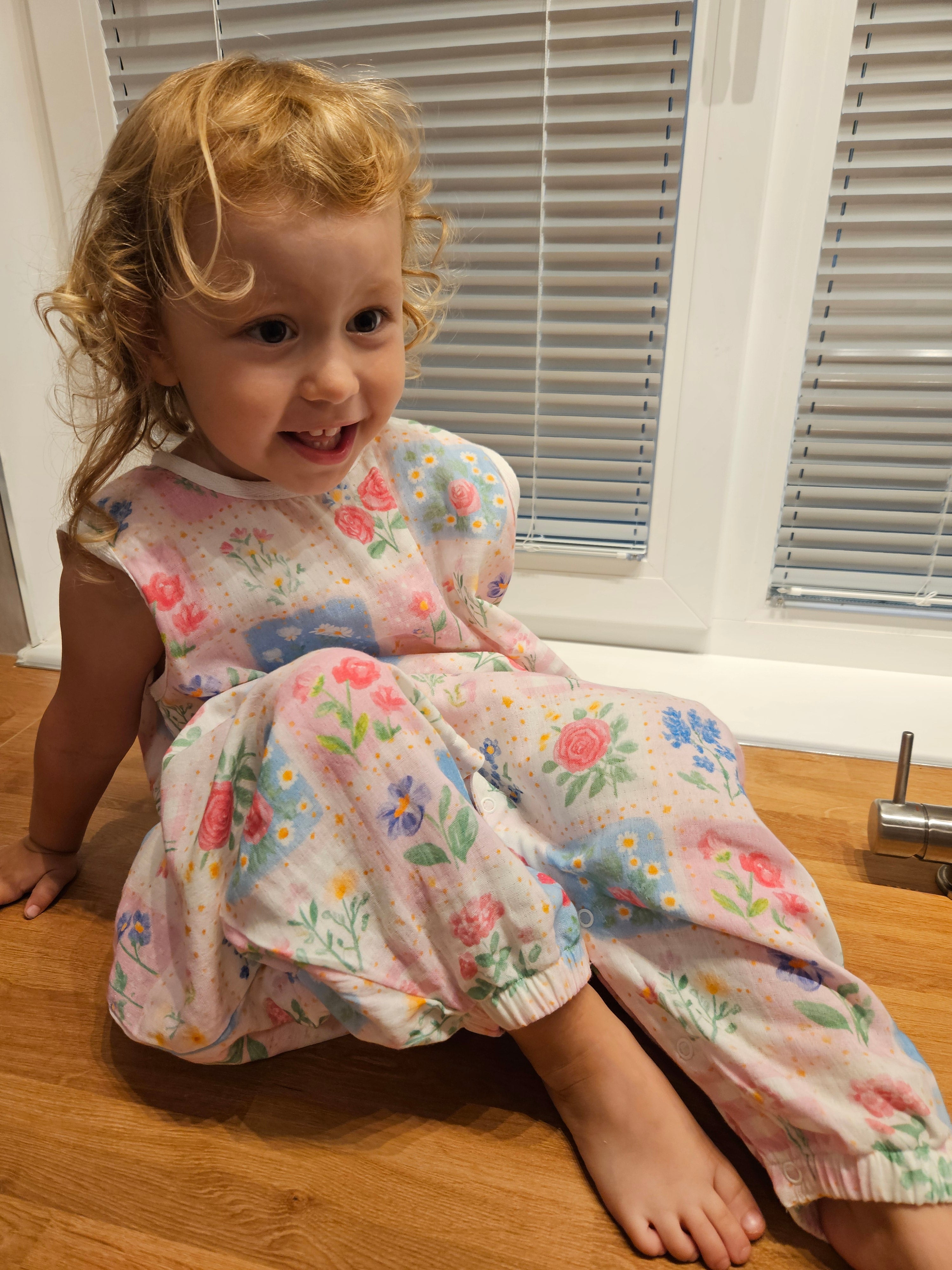 Ultra-Thin Summer Muslin Sleeping Bag with Legs Pastel Garden