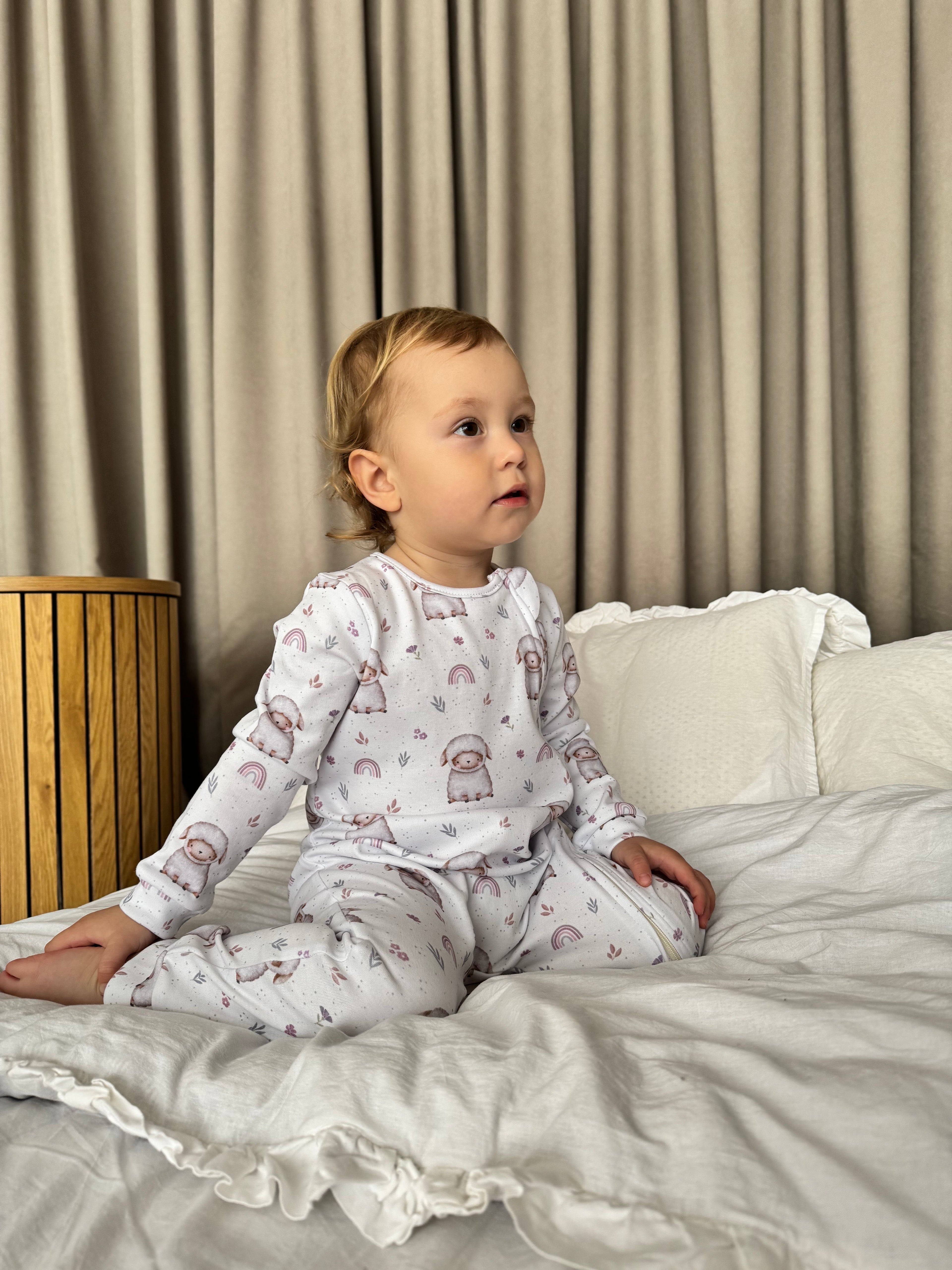 Ultra-Soft Baby Romper with Zipper "Cute Sheep" (Gentle Touch fabric)